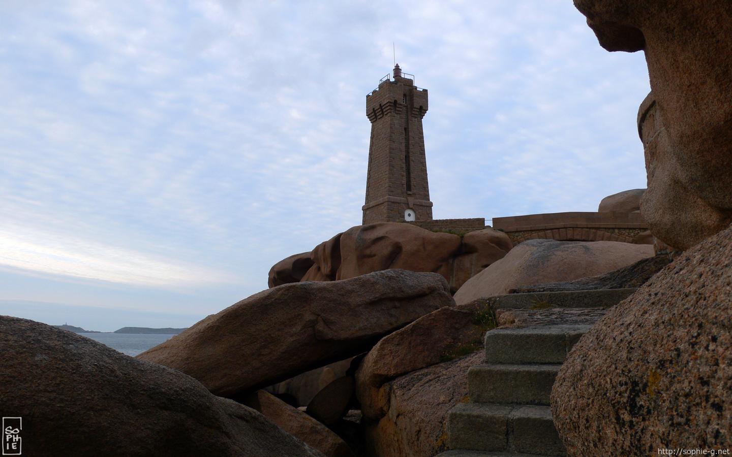 Men ruz lighthouse - Phare de Men ruz - 1440 * 900