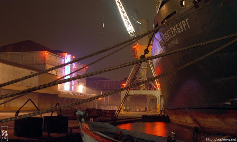 Saint-Nazaire harbour by night - Port de Saint-Nazaire la nuit - 800 * 480