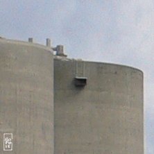 Peregrine falcon nest - Nichoir de faucon pélerin