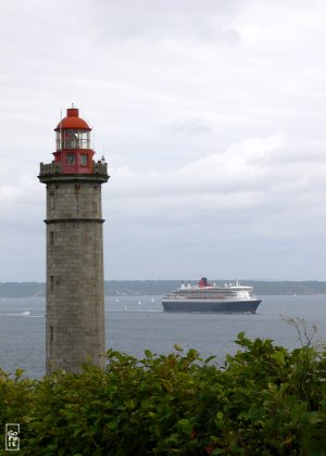 Queen Mary 2