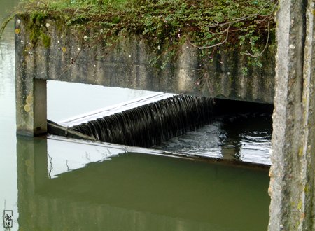 Waterfall - Chute d’eau